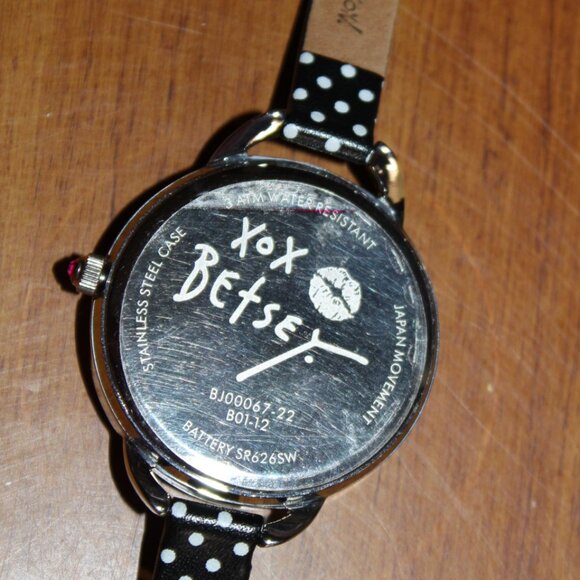 BRAND NEW WITH TAGS AUTHENTIC BETSEY JOHNSON PINUP STYLE WRISTWATCH PRETTY! main image 5